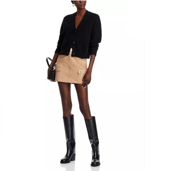 Luxurious 100% Cashmere V-Neck Novelty Stitch Cardigan By Aqua in Black - Picture 3 of 8